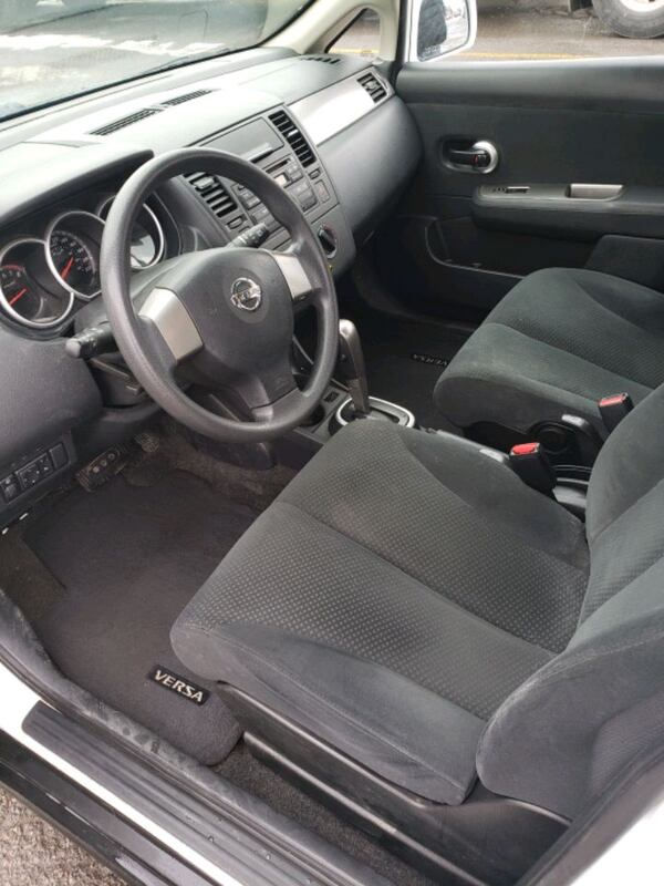 Thumbnail: 2011 Nissan Versa Automatic