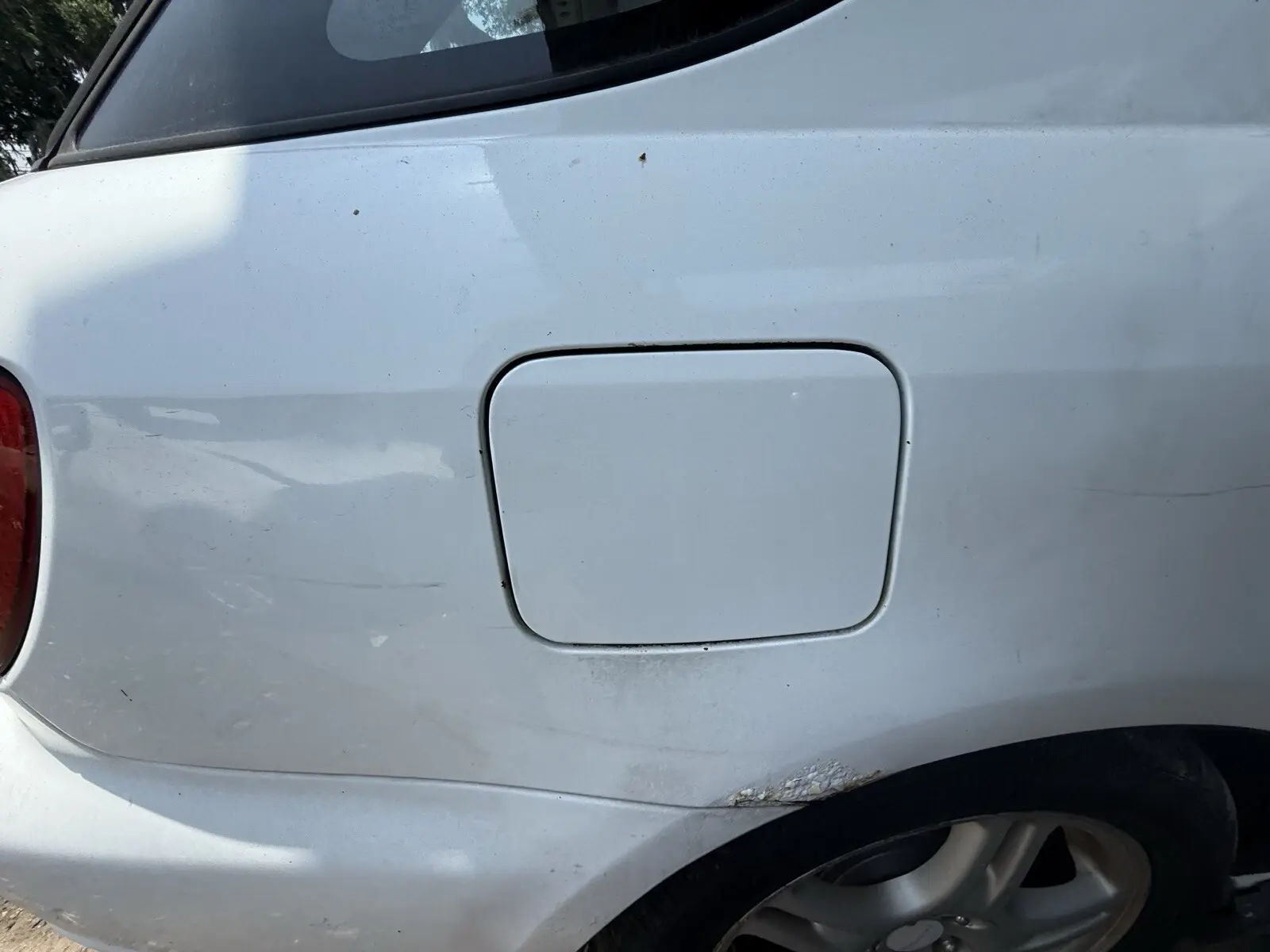 2002-2004 Subaru WRX Wagon Gas Lid White