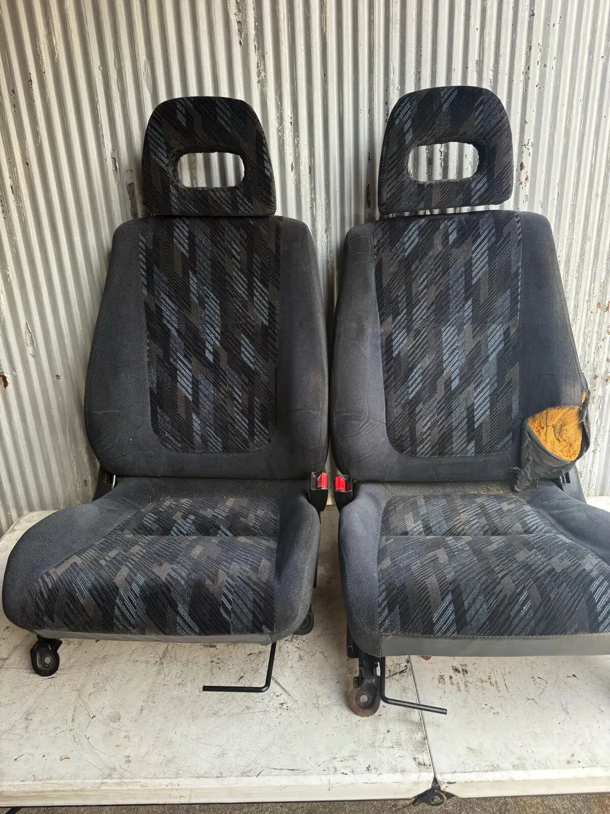 1999-2000 Acura Integra Front Seats Confetti