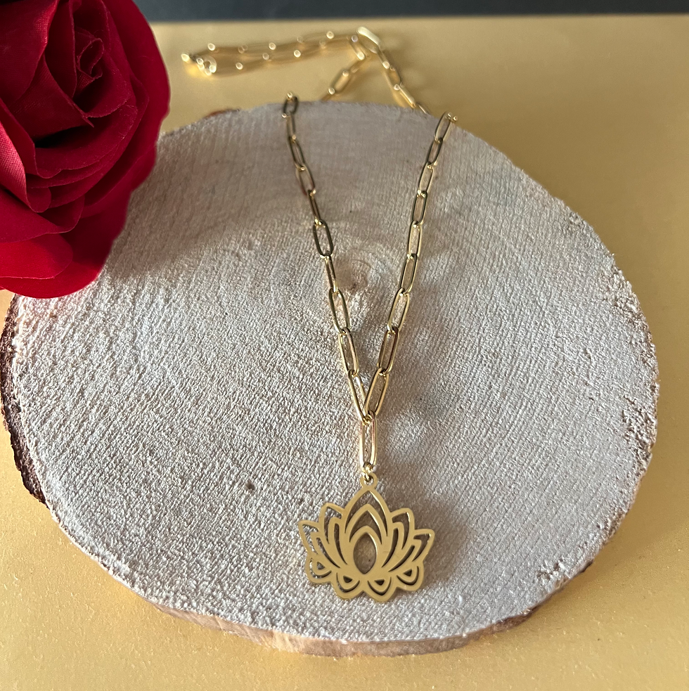 Collier Lotus