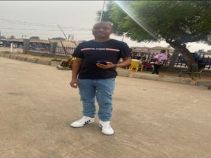 SIERRA LEONEAN-BORN AMERICAN RETURNS HOME TO BOOST FEED 'SALONE' INITIATIVE