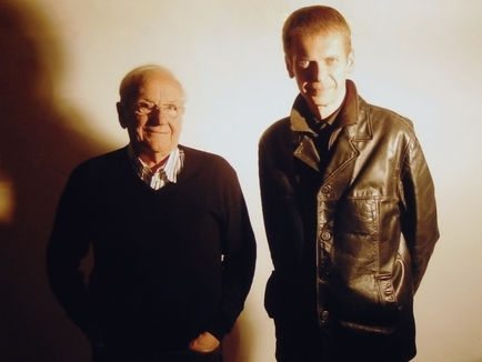 François Morellet et Klaus Guingand.
2005 - Paris - France.
Dans l’atelier de Klaus Guingand