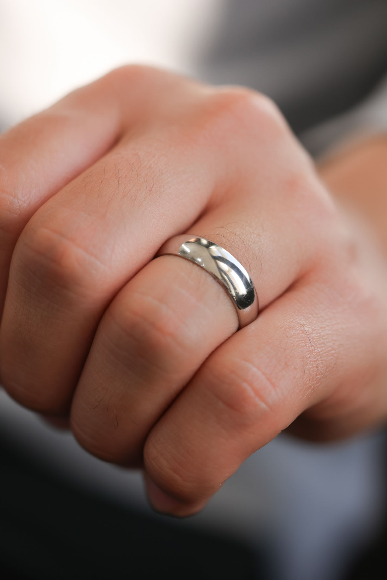 White Gold Men's Band