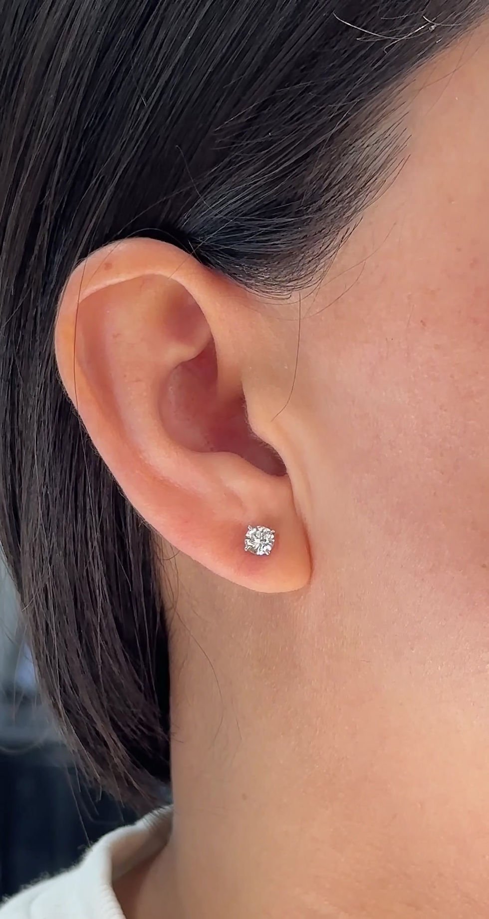 Thumbnail: 1-Carat Natural Diamond Stud Earrings