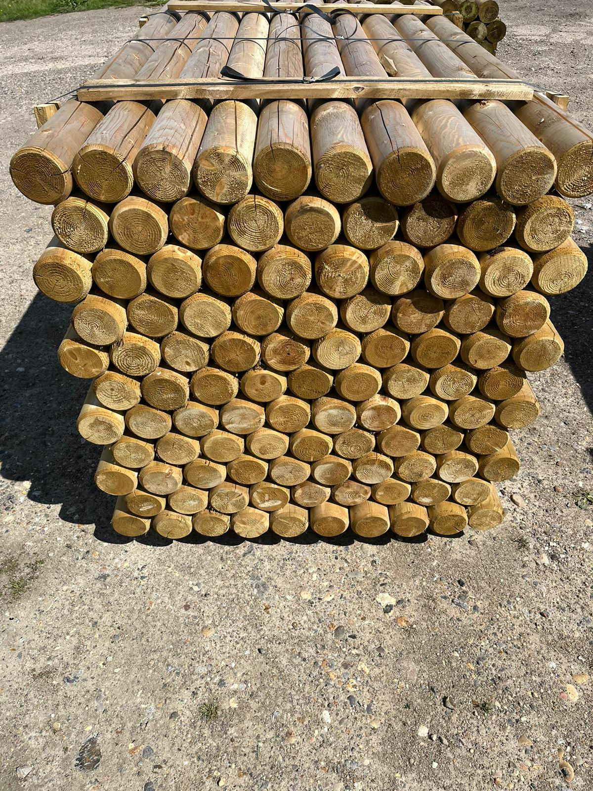 machine round timber posts