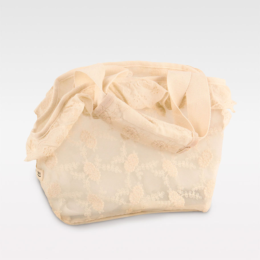 LaceChic Hundetasche – elegante Tasche mit Spitzendesign für kleine Hunde, ideal für Spaziergänge und Shopping.