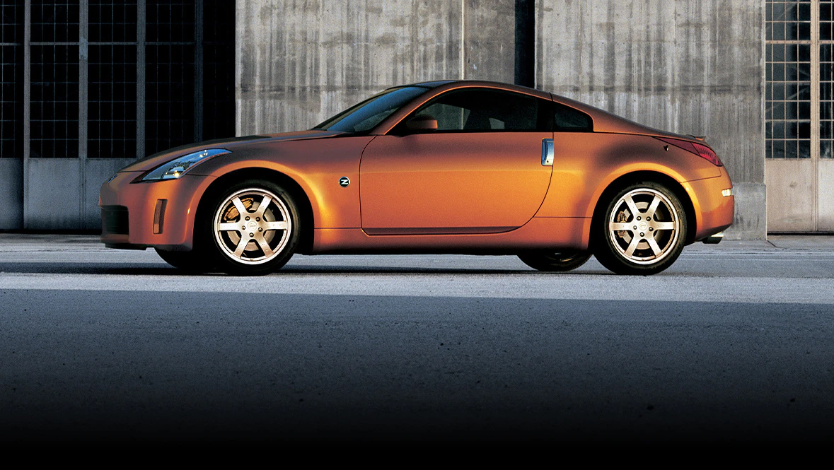 nissan-350z-orange-l.jpg.webp