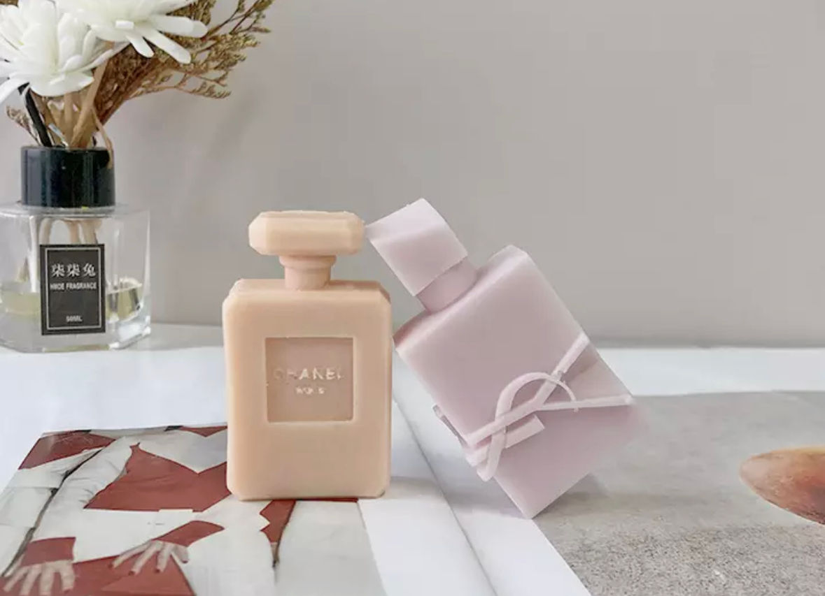 Luxury perfumes 