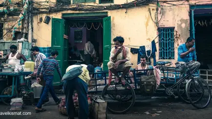 An Ahmedabad Local's Weekend: Heritage Pols, Riverfront Mornings and the Best Khau Galli