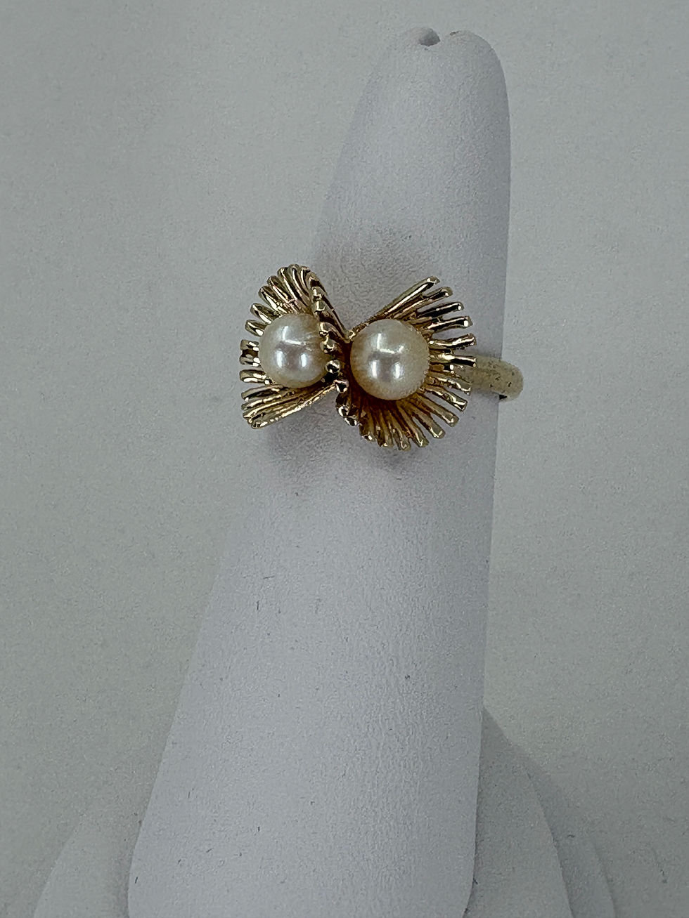 Thumbnail: Vintage Estate Pearl Ring in 14K Gold, Size 6.5
