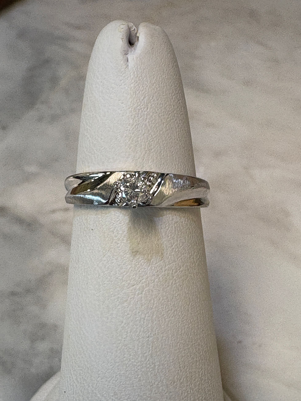 14k White Gold Diamond Engagement Ring