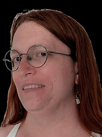 Danielle headshot edited.png