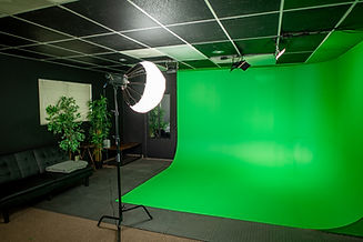 Green Screen-26.jpg