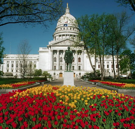 wisconsin-state-capitol-building.webp