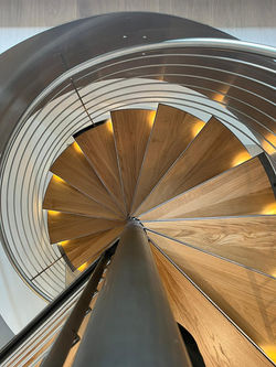 Pose LED cage d'escalier