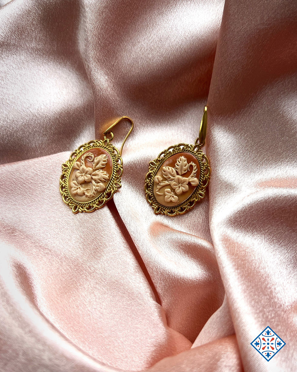 Miniatura: Parure cammeo floreale