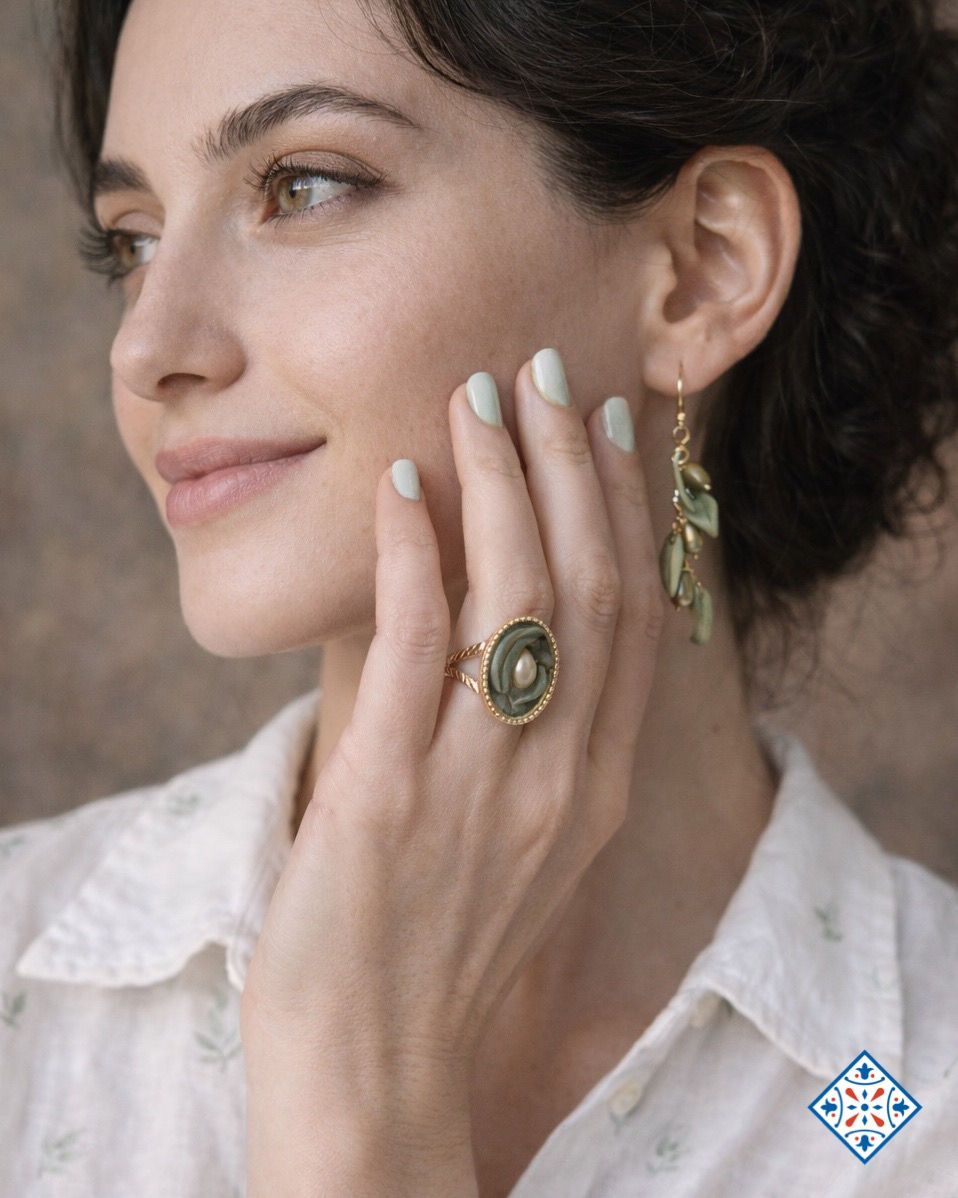 Anello con ramoscelli d'ulivo