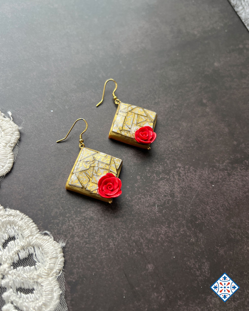 Miniatura: Orecchini con maioliche oro trencadìs e rose rosse