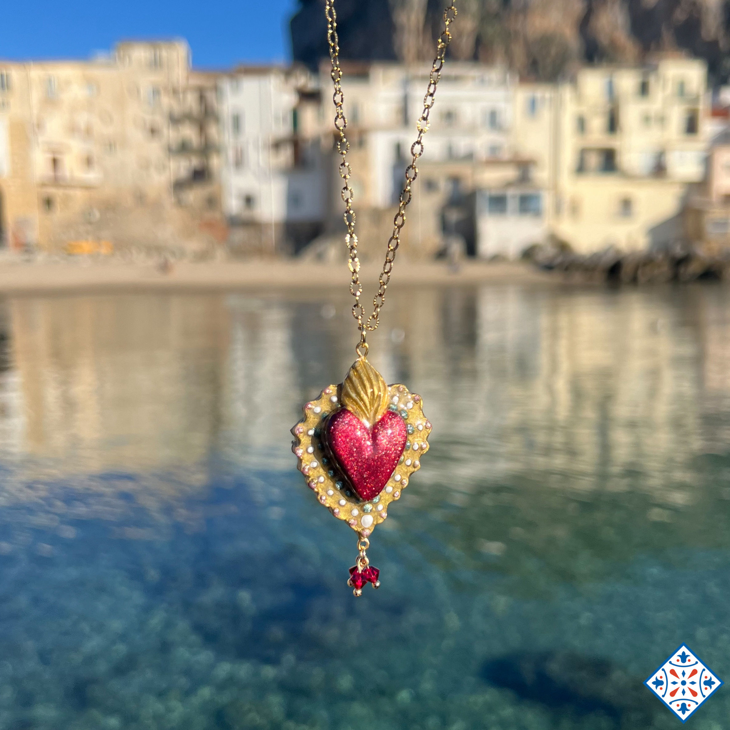 Collana con cuore sacro brillante e swarovsky