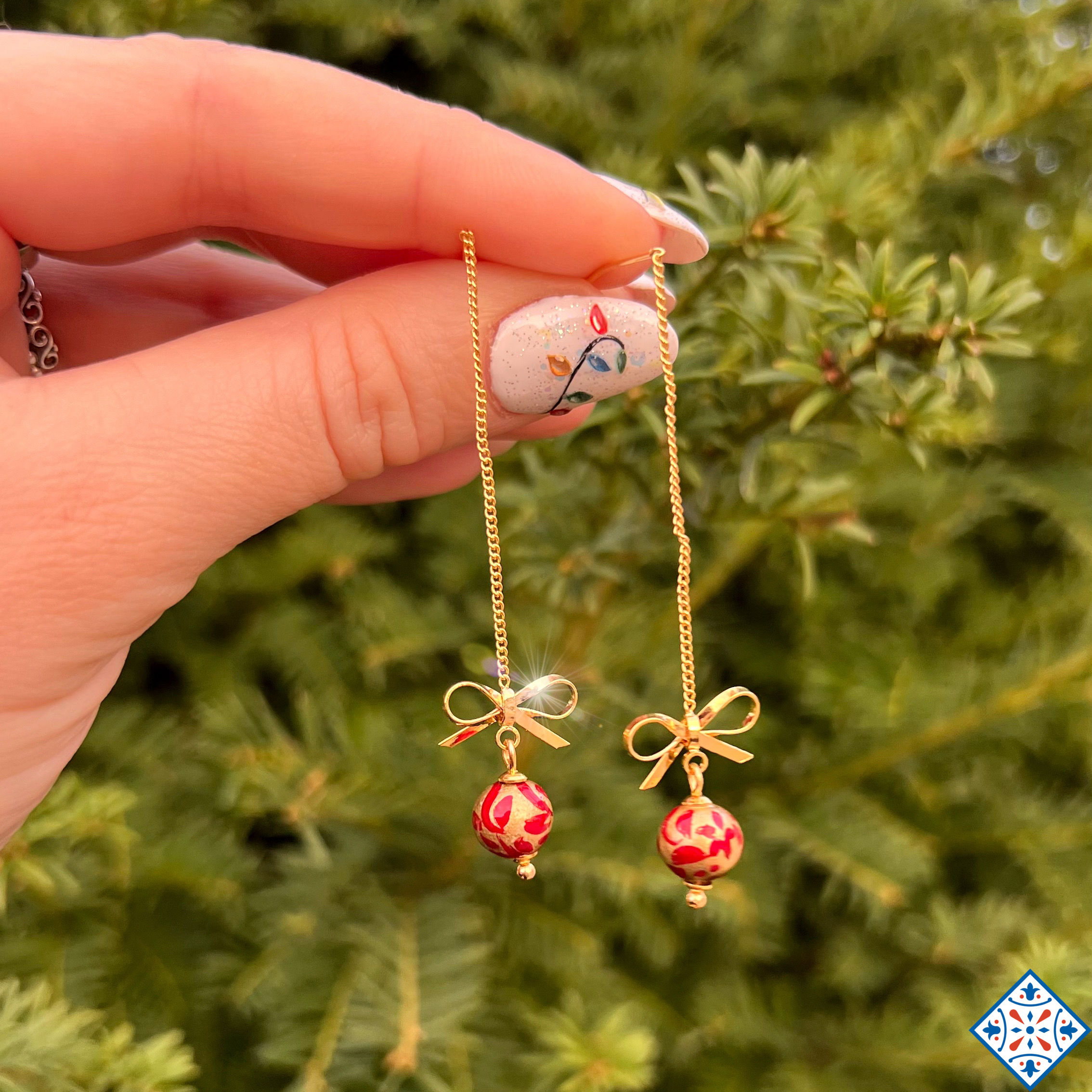 Orecchini lovely con micro sfere dorate