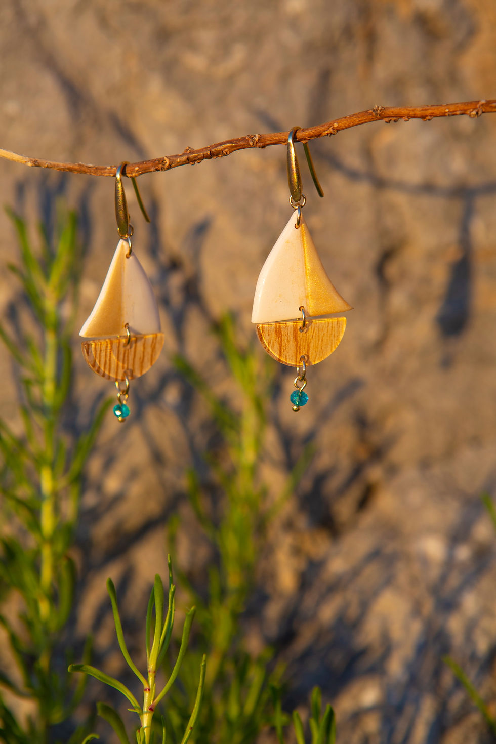 Miniatura: Parure barche a vela alba sul mare