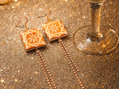 Il 2025 è stato per me un anno intenso e profondamente significativo. Un anno di crescita, ricerca e conferme, in cui SiciliaDipinta ha continuato a raccontare la Sicilia attraverso gioielli artigianali, dipinti a mano e carichi di simboli.