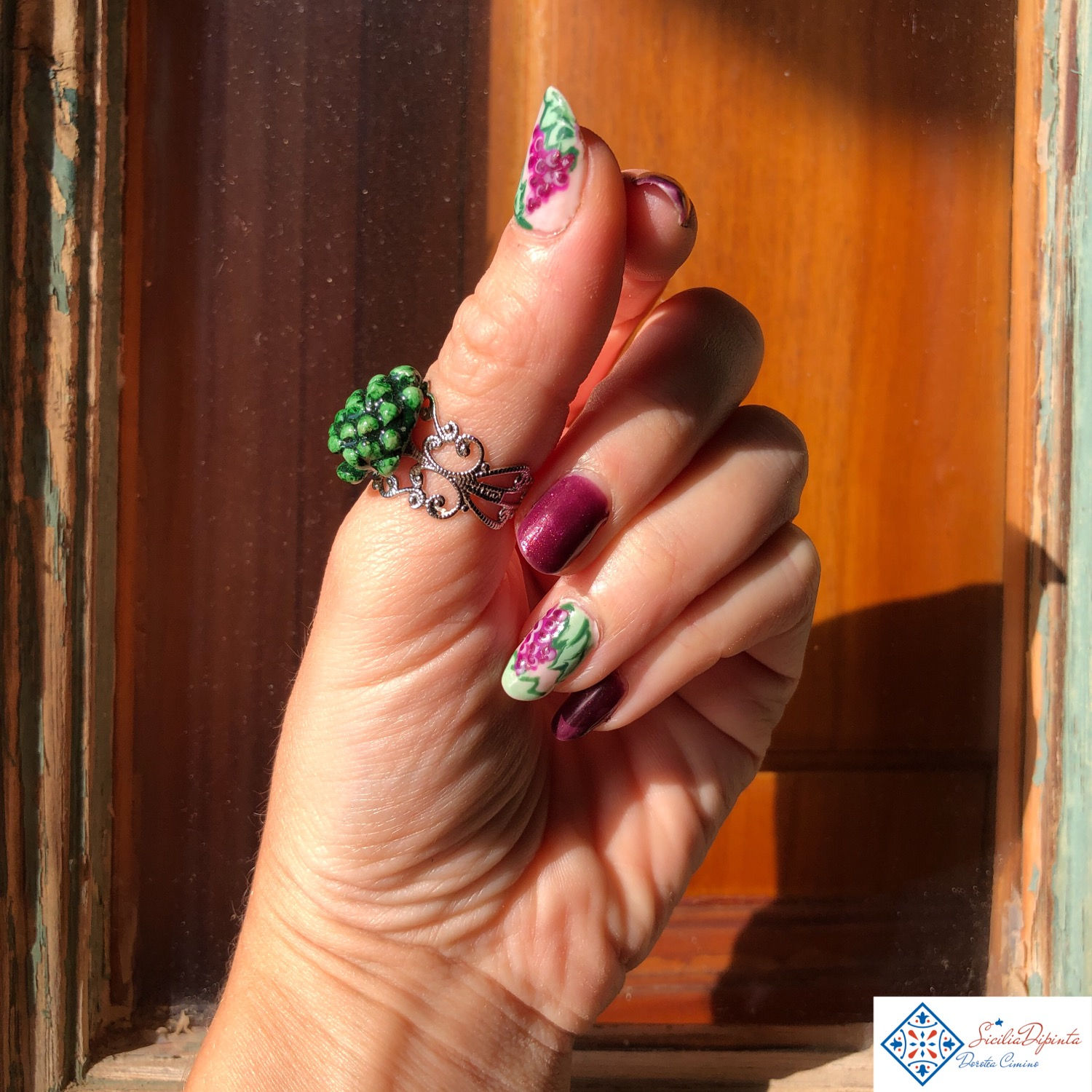 Anello con la Pigna siciliana in verde foresta