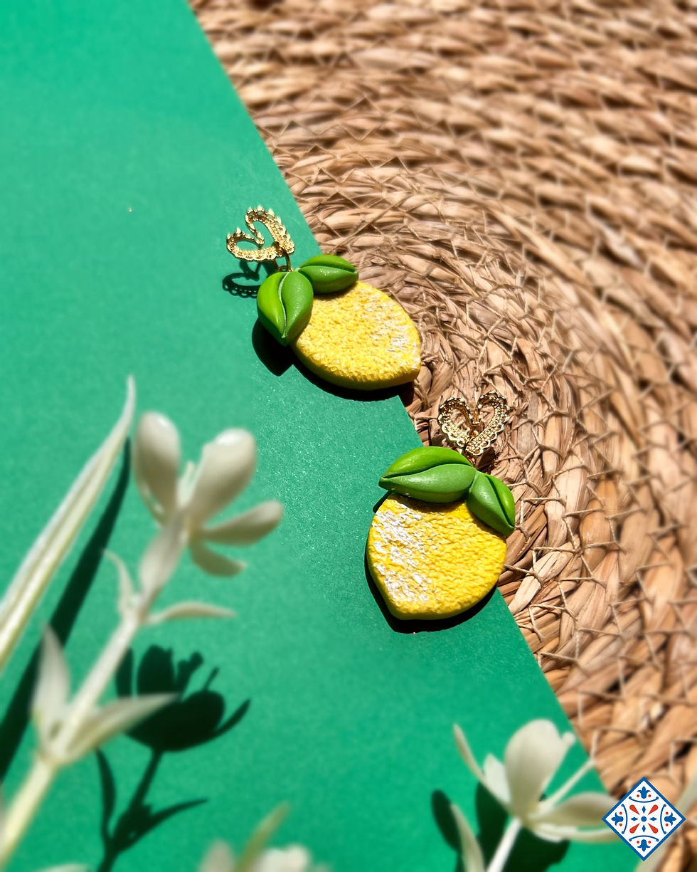 Miniatura: Orecchini con limoni stile minimal e cuori