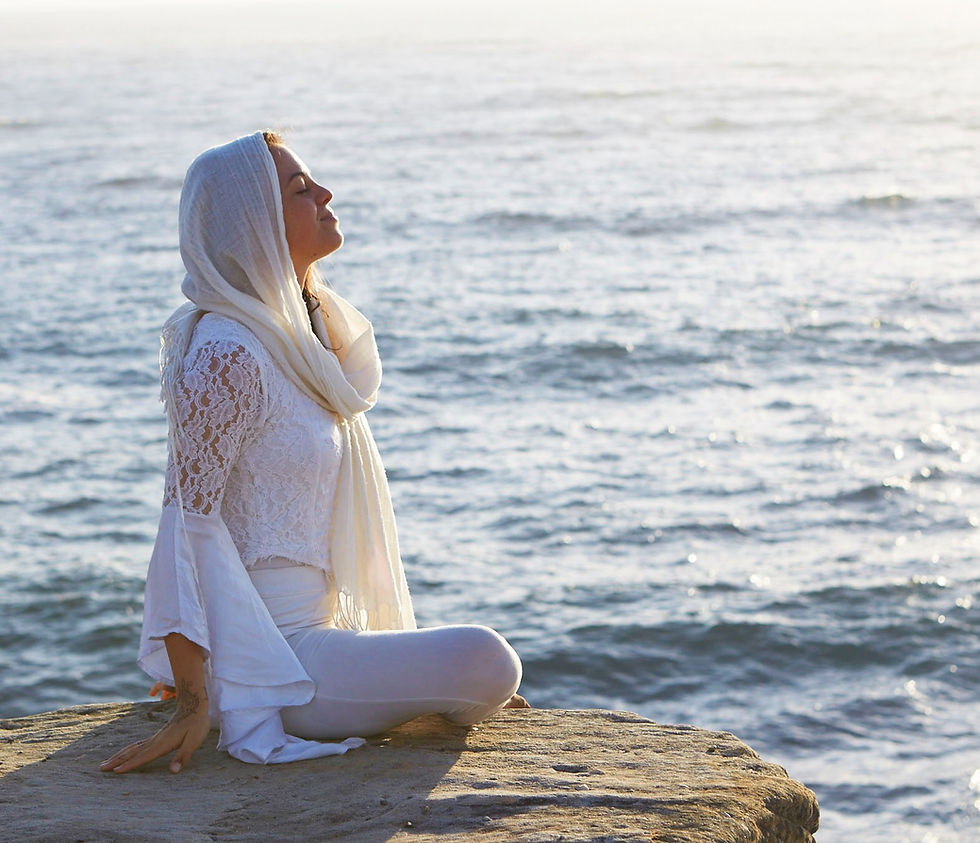 Kundalini yoga, sunrise, numinous bloom, azari da roza