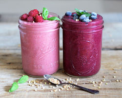 Strawberry-Basil-and-Blueberry-Mint-Smoothies3