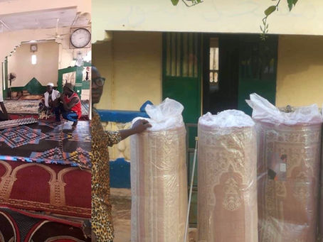 UK based Sukutarian and friend donates D80,000 worth of prayer mats to a Gunjur mosque