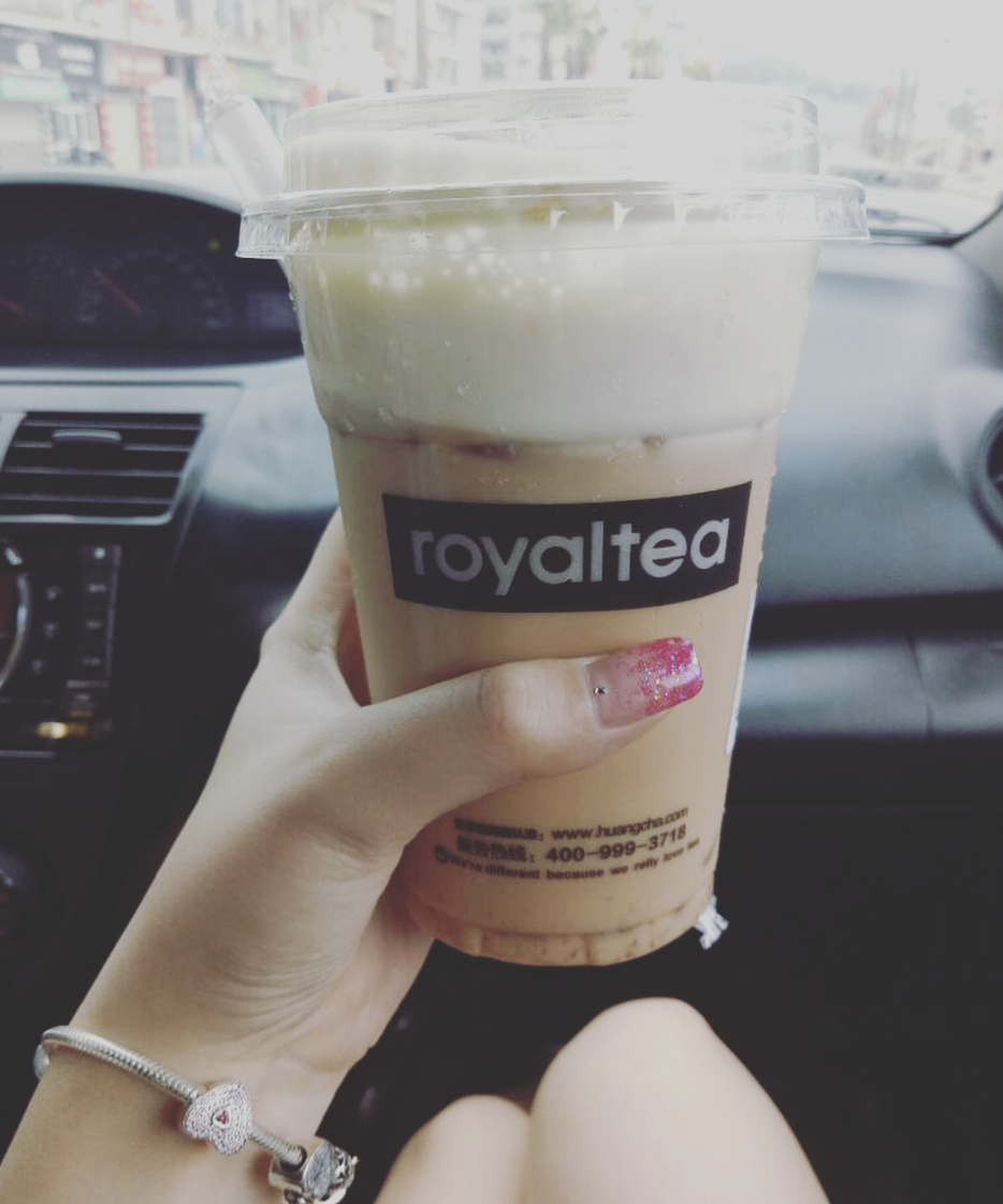 ROYALTEA10