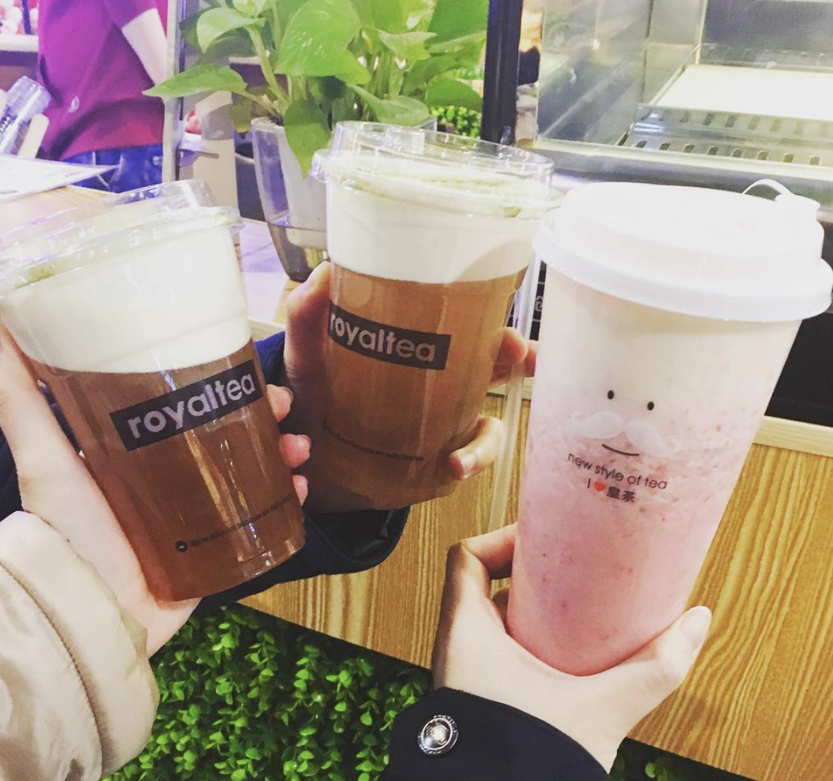 ROYALTEA67