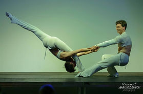 10007509_649596368509593_626149977839648