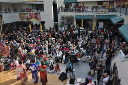 2011 Oshogatsu Little Tokyo Miyuki SInging 8.jpg