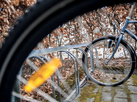 Debatt: Fler cykelställ vid Novahuset