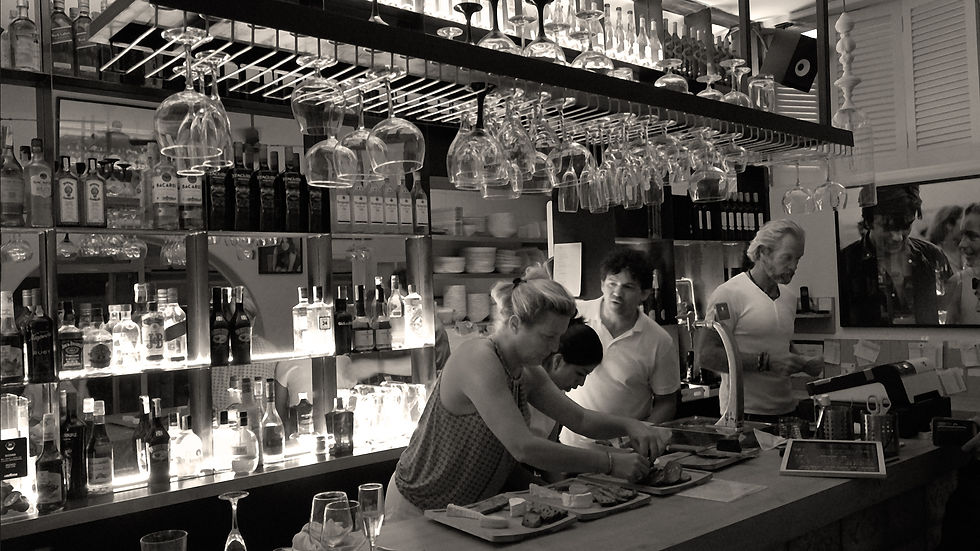 17 PHOTO LE BISTRO by Imanol Sistisga