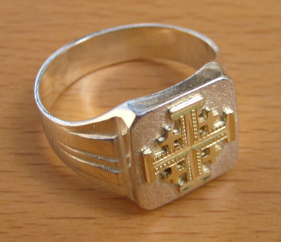 Thumbnail: CR3 Gold & Silver Ring