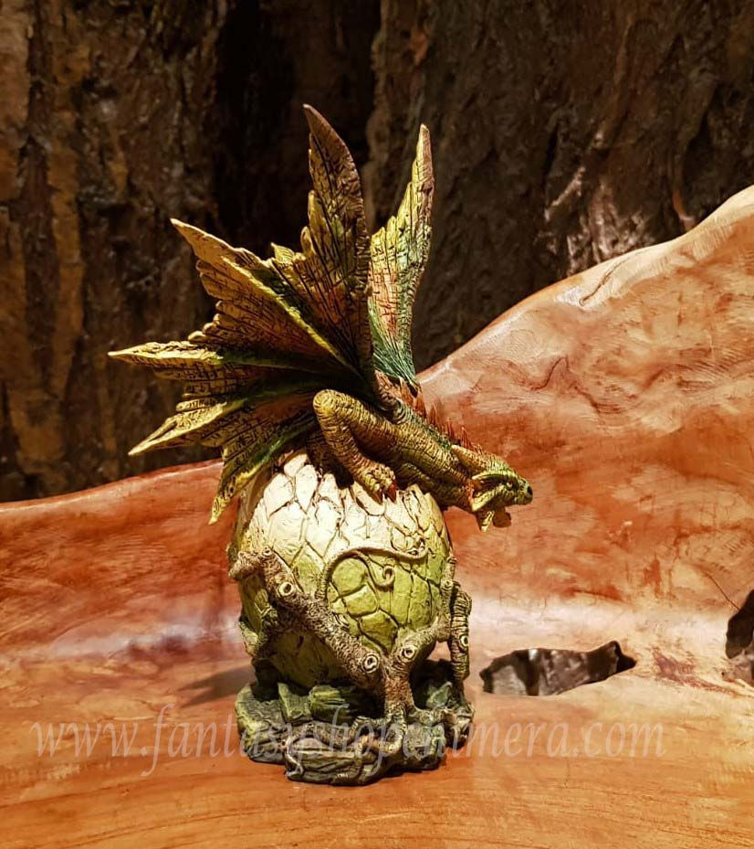 Thumbnail: Swamp Dragon moeras draak figurine hatching egg uit het ei komend beeld drakenwinkel shop
