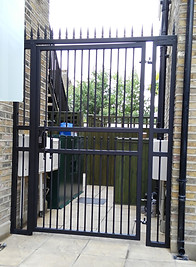 Anti climb gate in London NX10