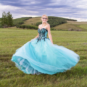 Okotoks Grad Photography