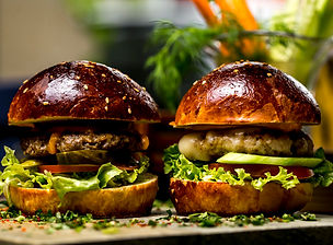 mini-chicken-meat-burgers-lettuce-cucumb