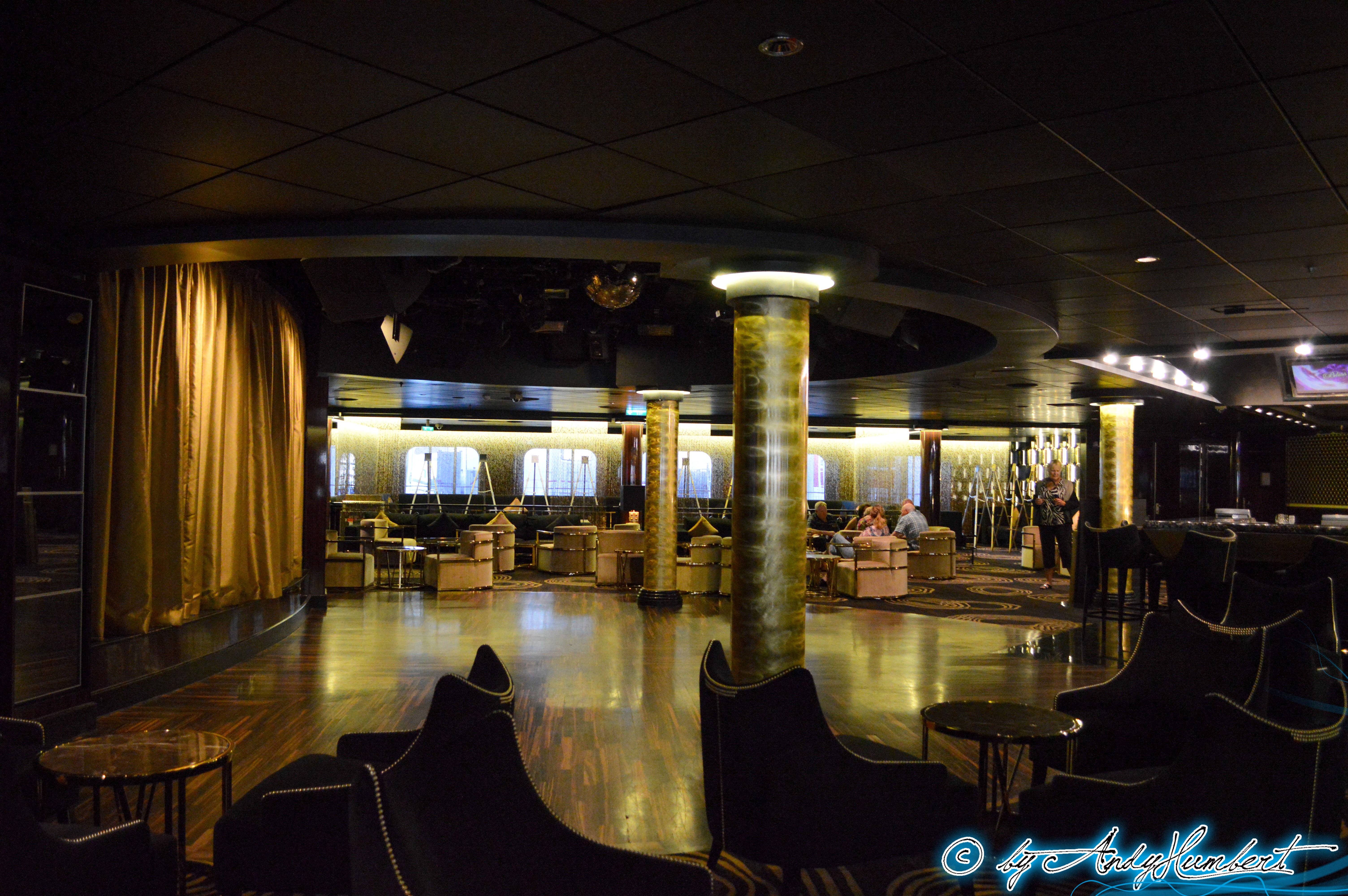 Bliss Ultra Lounge (pont 7)
