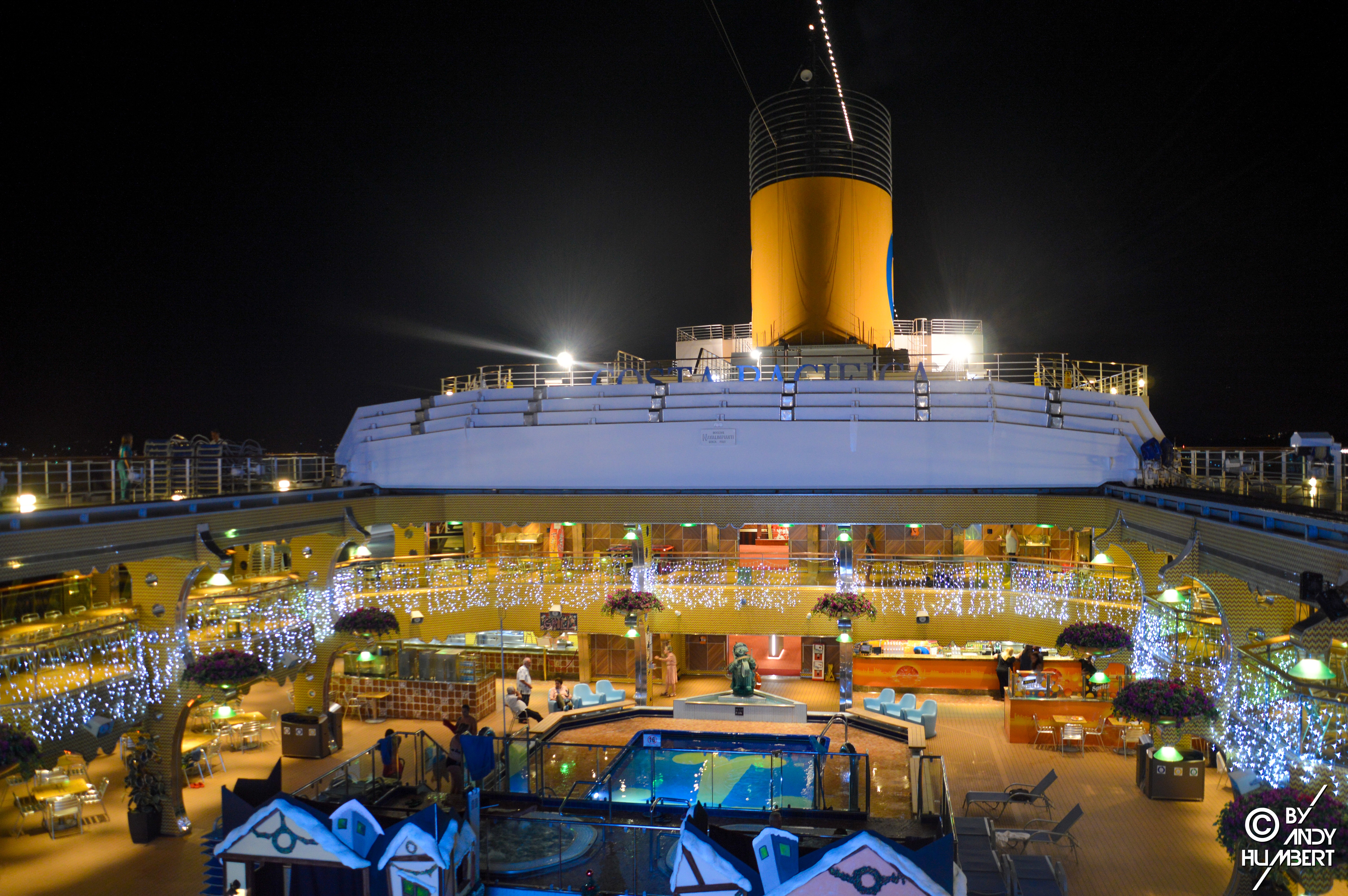 Lido Calypso (ponts 9 et 10)