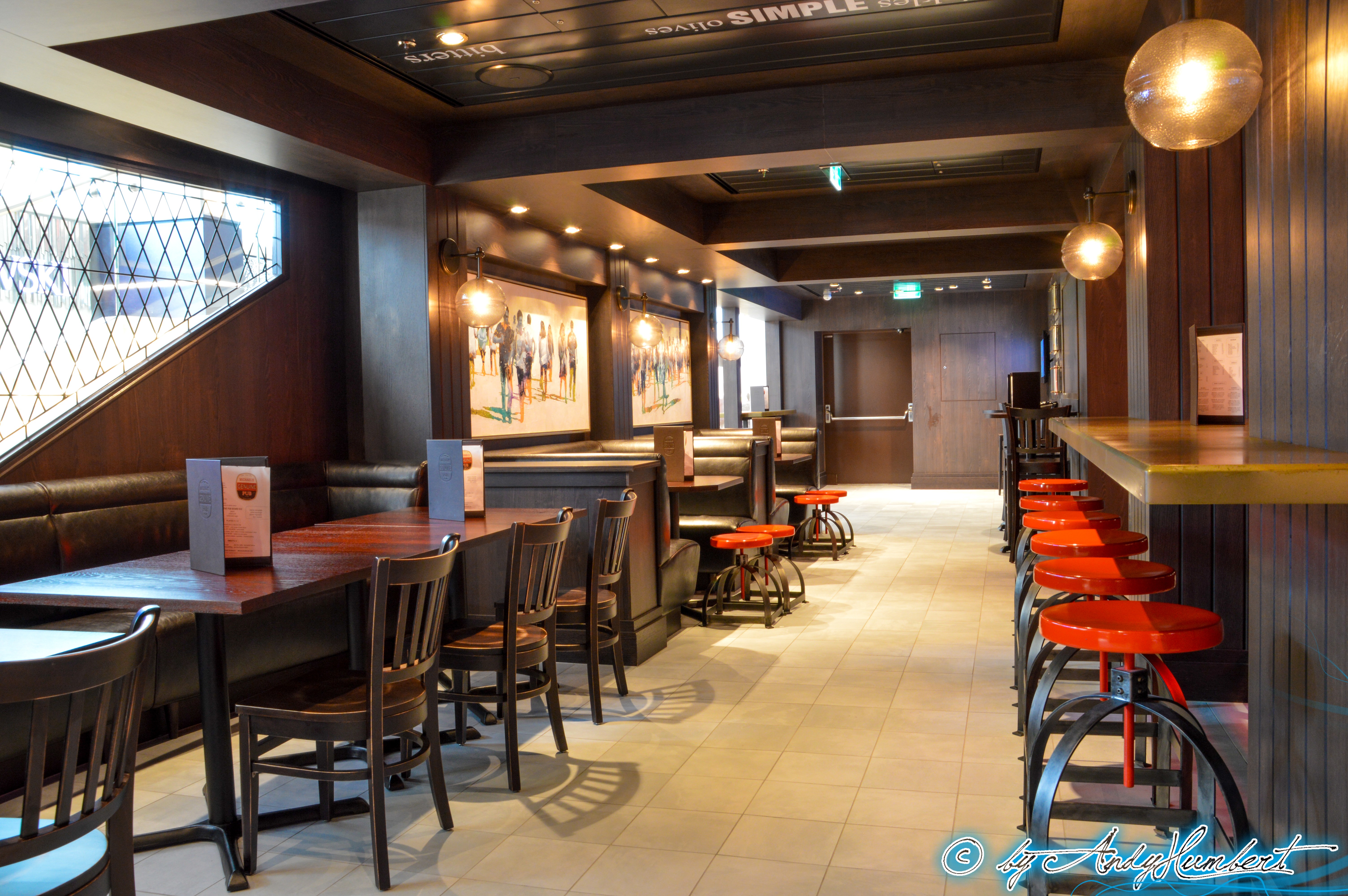 Michael's Guenuine Pub (pont 4)