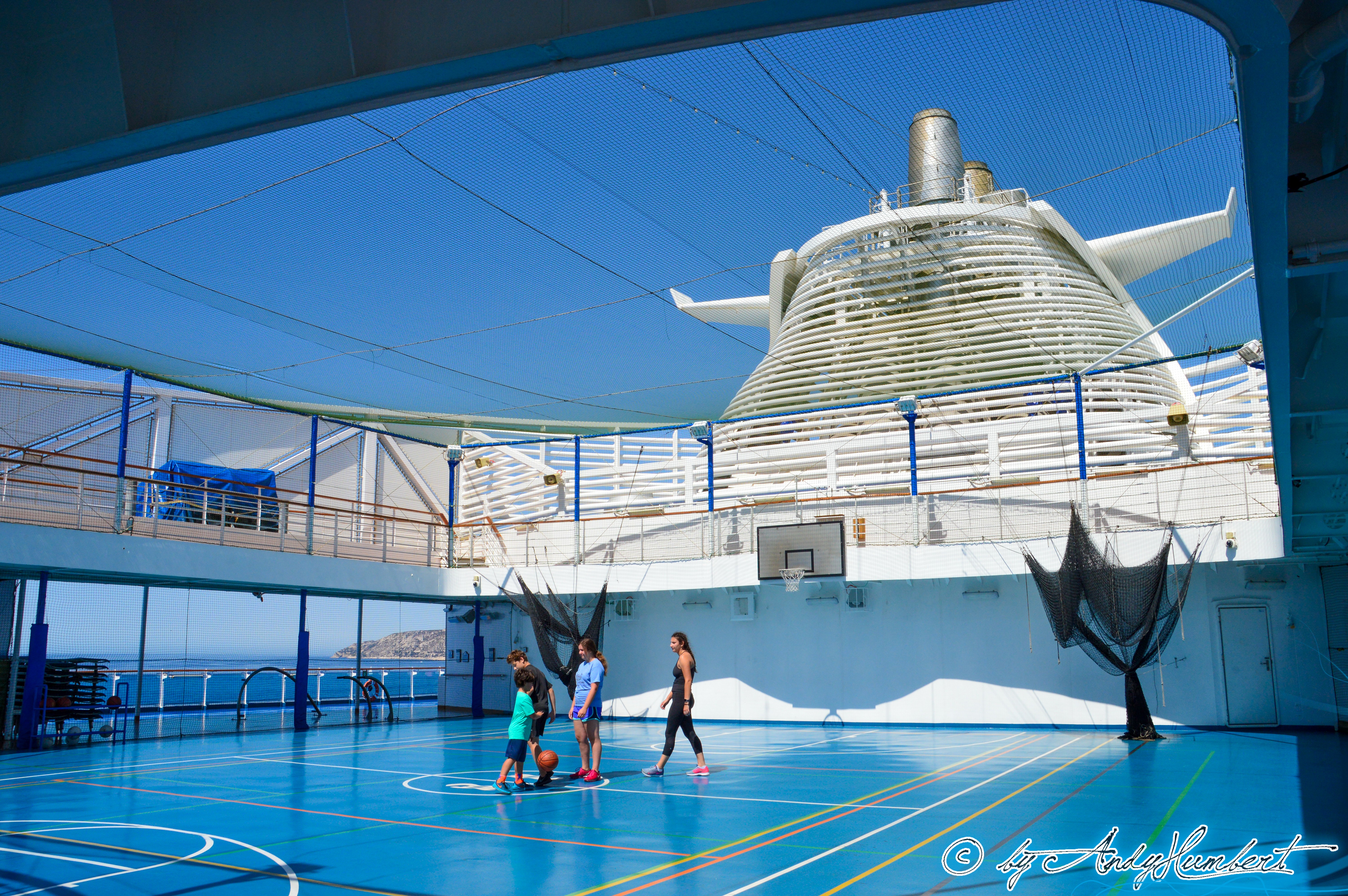 Center Court (pont 18)