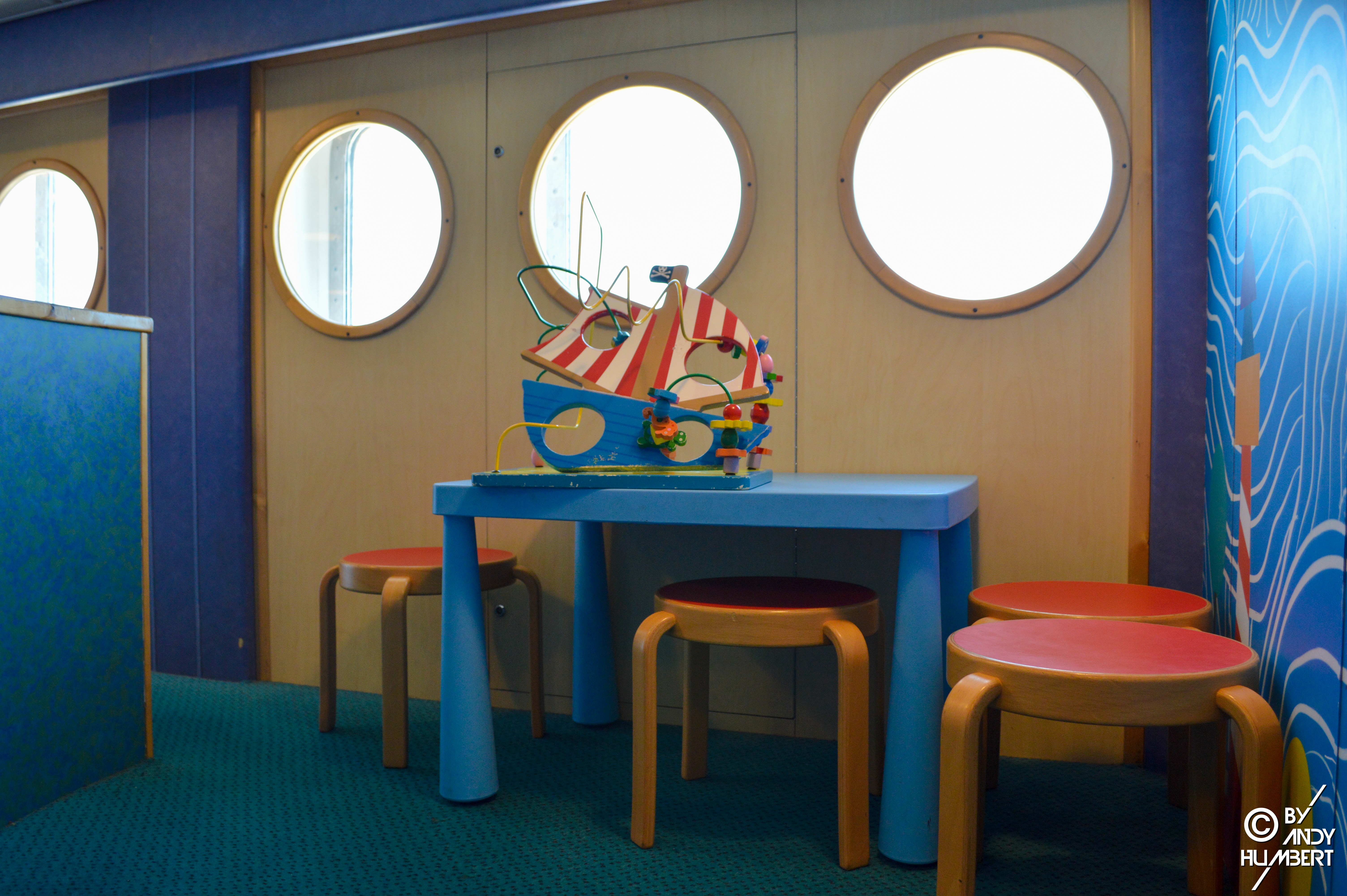 Jeux enfants (pont 7)