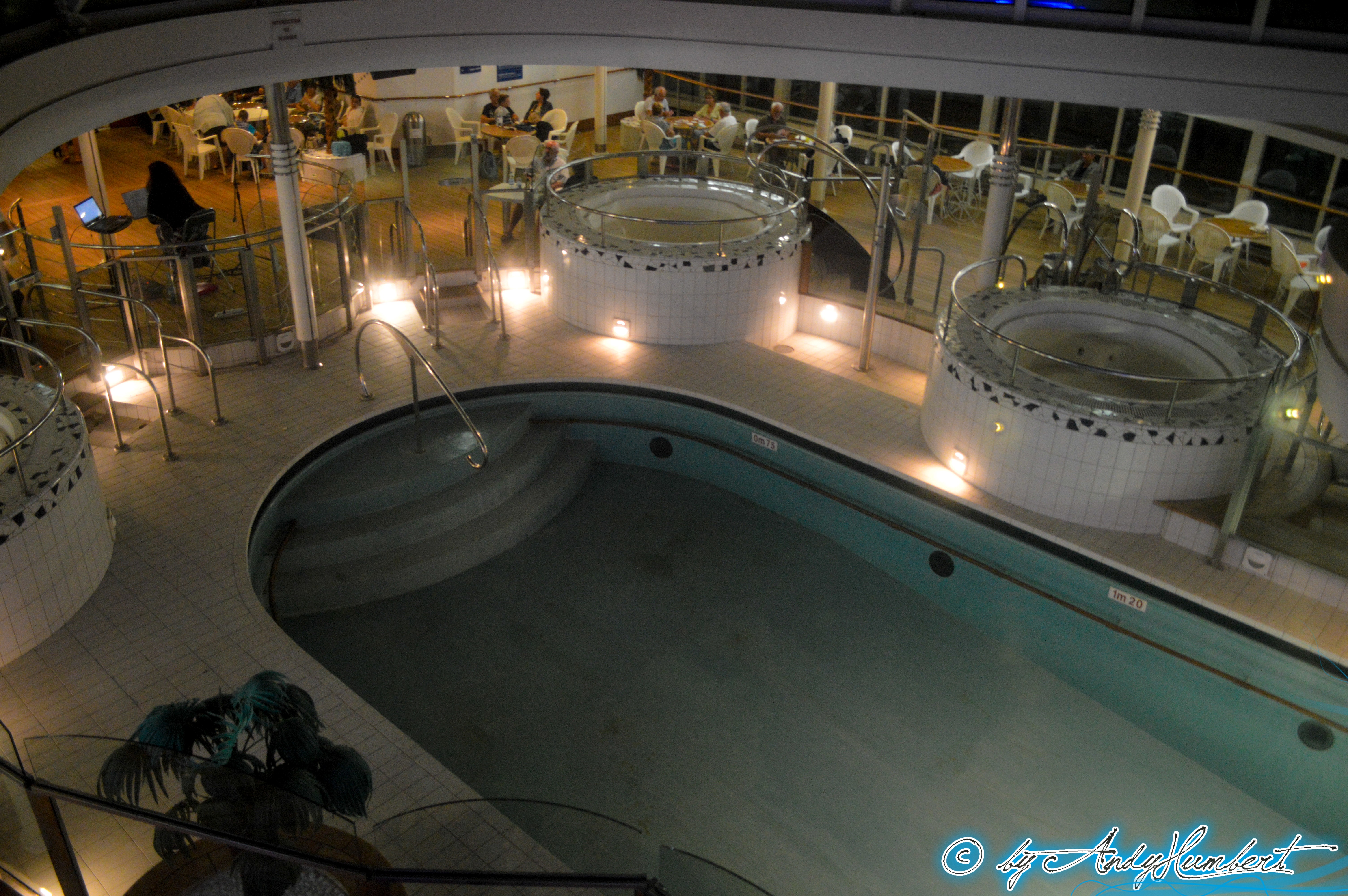 Piscine le Lagon (pont 10)