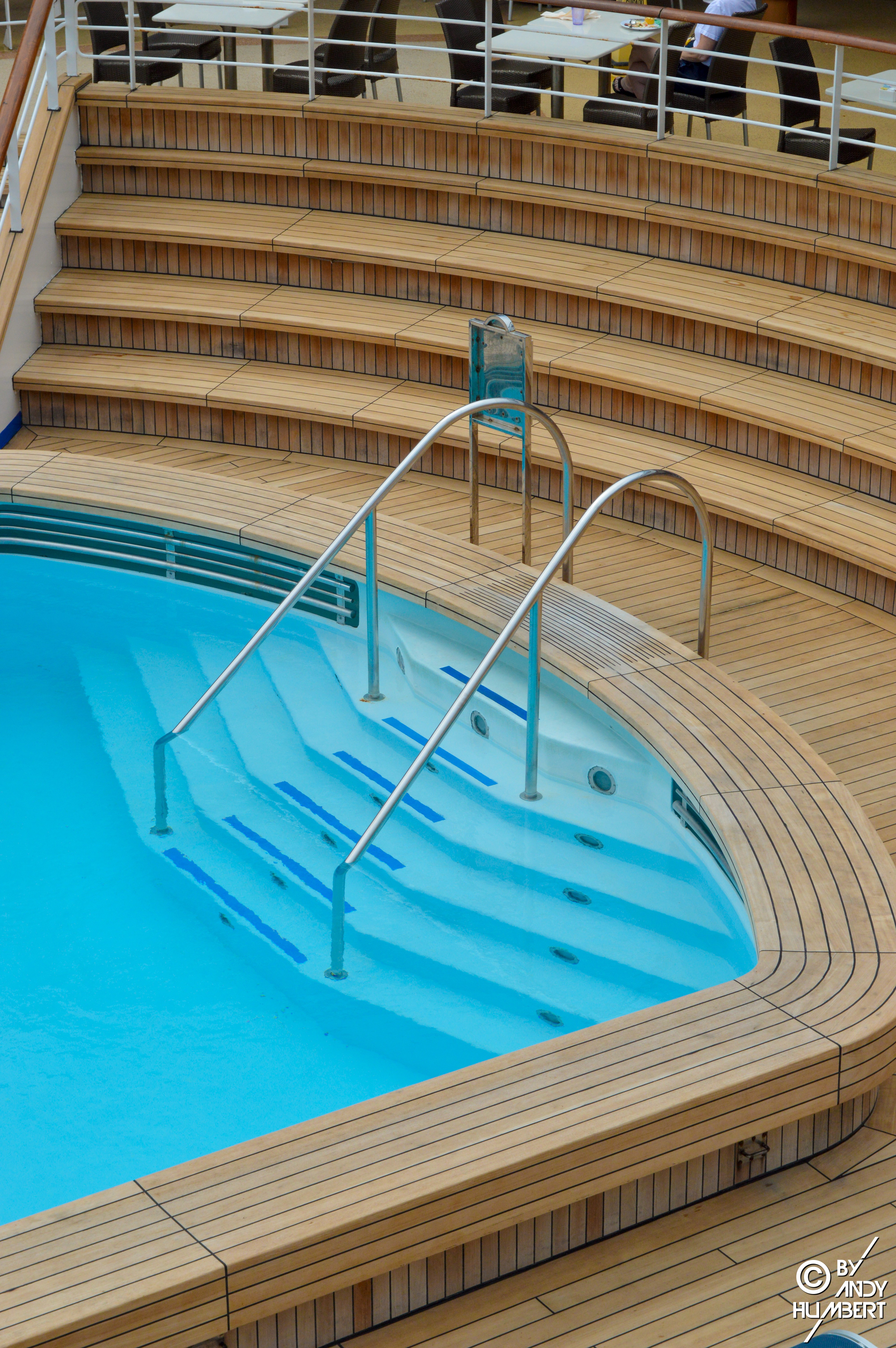 Terrace Pool (pont 14)