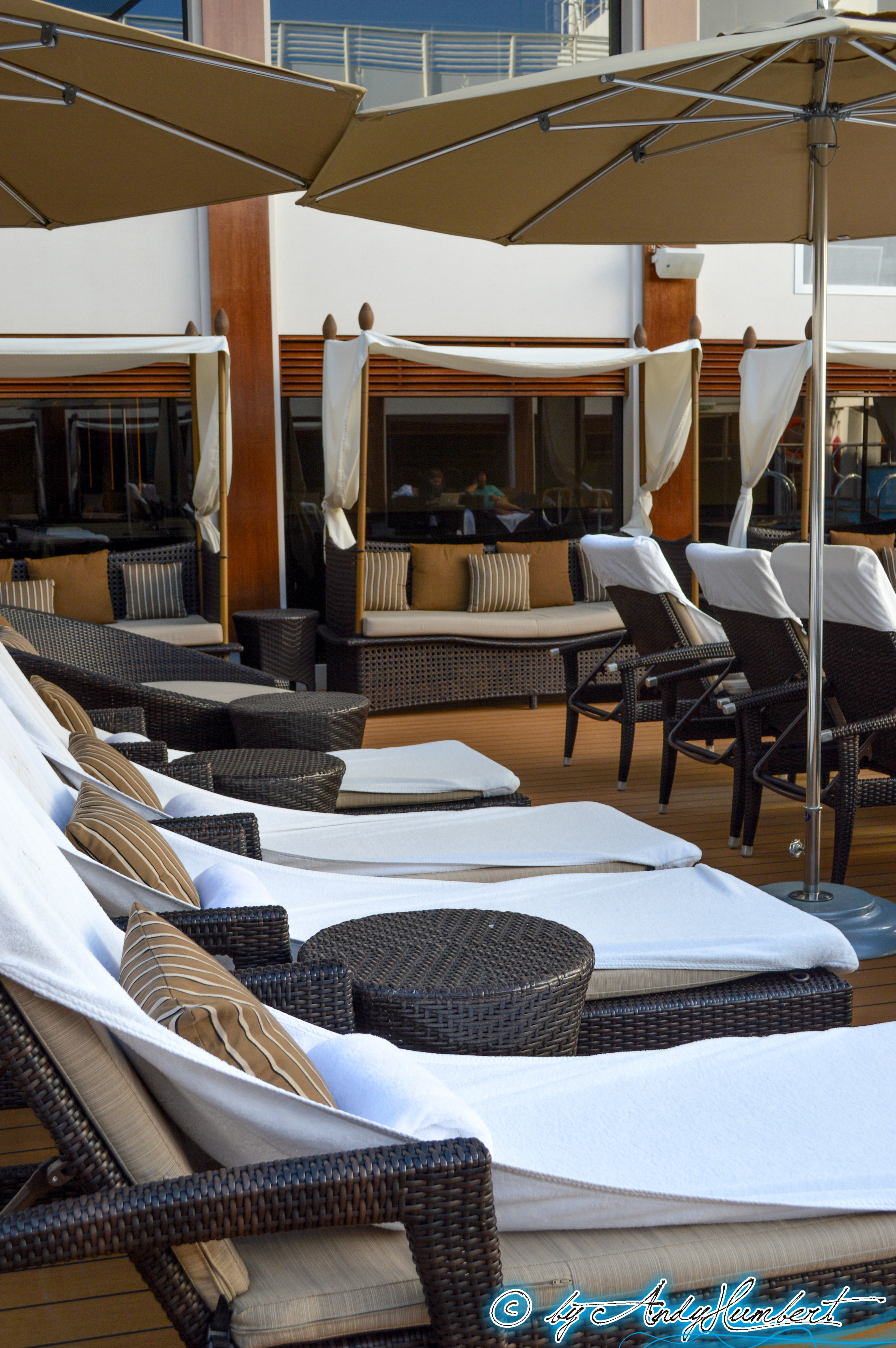 Courtyard Pool & Spa (pont 16)